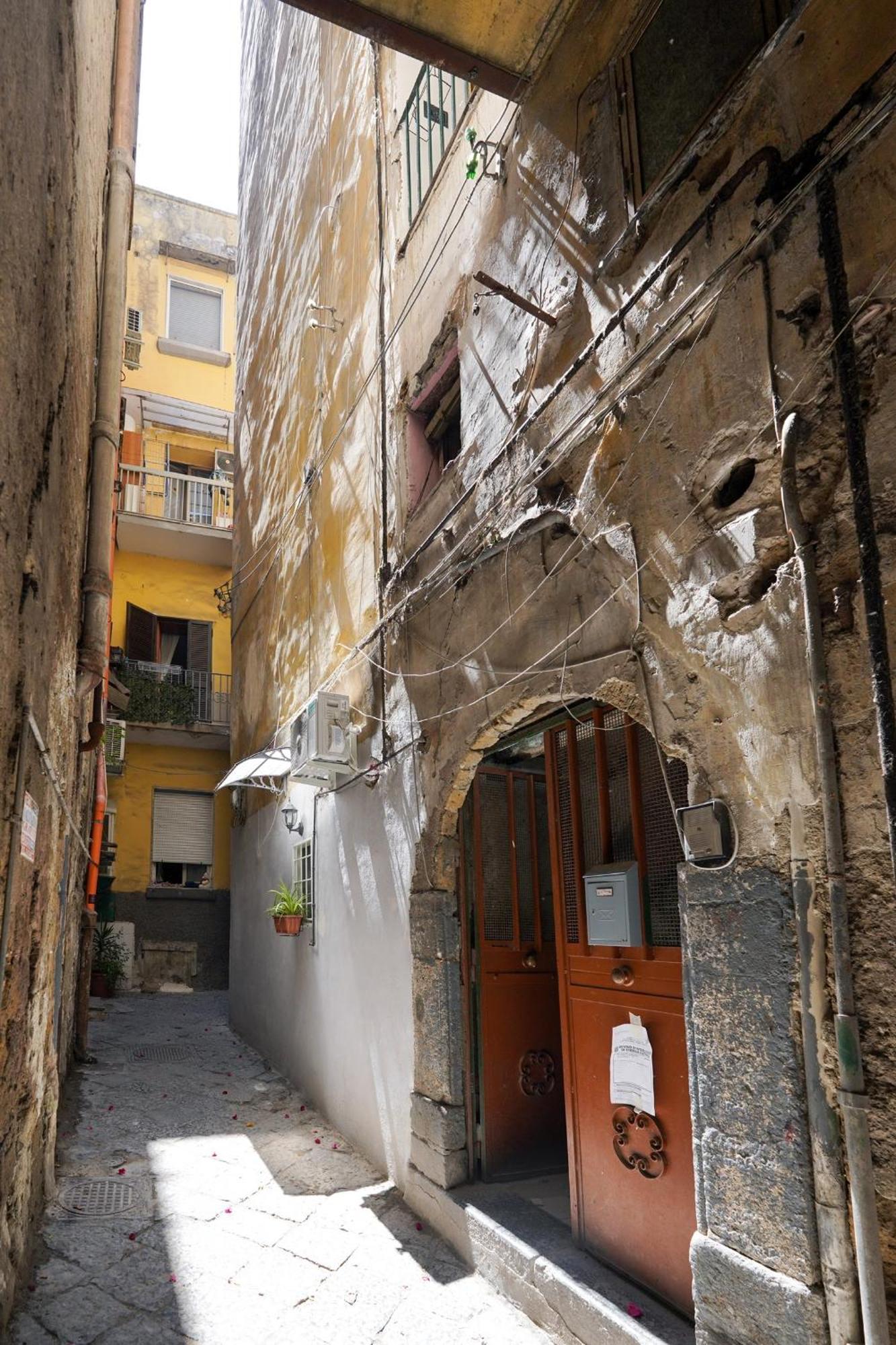 I Munacielli - Carita Napoli